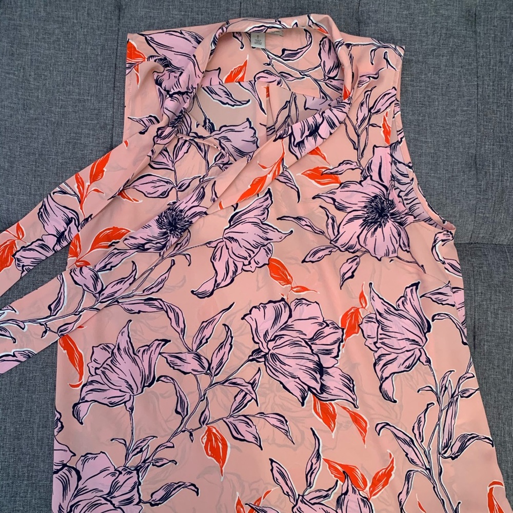 Floral top - Picture 2 of 3